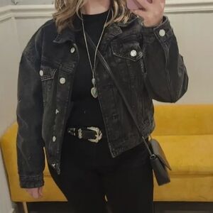 Wild Fable Black Denim Jacket Boxy Crop Fit. Size Small